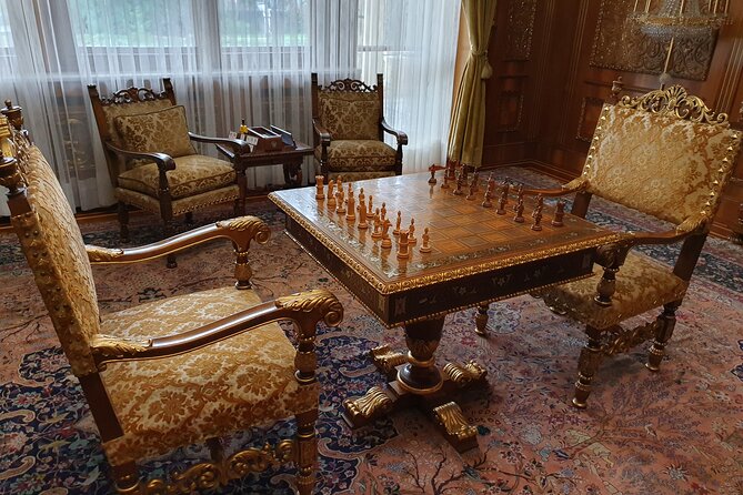 10 h Ceausescu Communism Private Tour in Bucharest plus Dracula's Grave - Ceaușescu Mansion: Where Power Was a Home (Not Just a System)