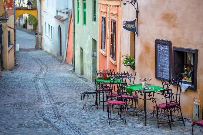 2-Day Transylvania from Bucharest: Brasov, Bran, Sighisoara - Sighisoara dinner and overnight: why staying in the citadel changes the trip