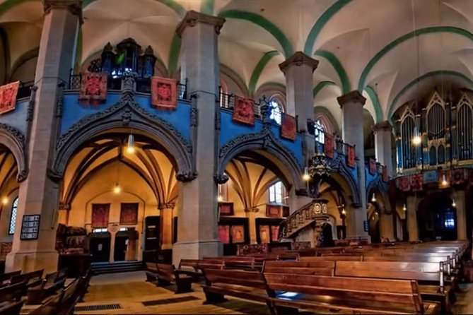 2 Days Private Tour in Transylvania from Bucharest - 4 Medieval Cities - How the private guide and car shape your experience