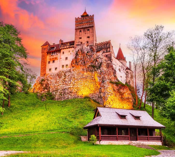 3 Castles Tour From Bucharest: Peles, "Wednesday" & Dracula - Bran Castle: Dracula Views From a Rocky Hill