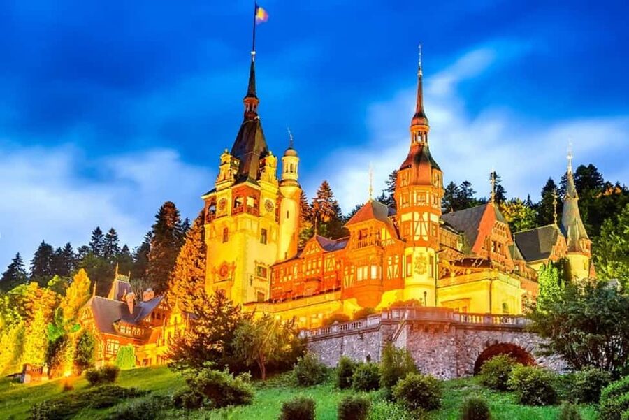3 Castles Tour From Bucharest: Peles, "Wednesday" & Dracula - FAQ