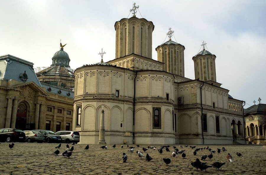 3-Hour Guided Tour of Communist Bucharest - 1989 Revolution Memorials: Understanding Why It Happened Here