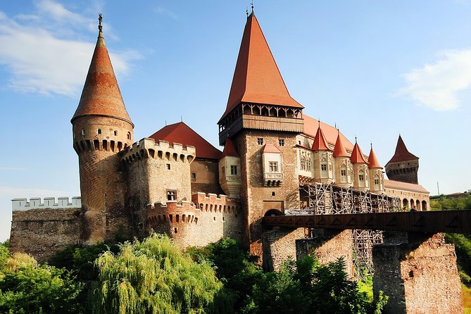 4-Day Transylvania and Dracula Tour from Bucharest - Day 4: Bran Castle, Peles Castle, and Snagov Monastery by Lake Snagov