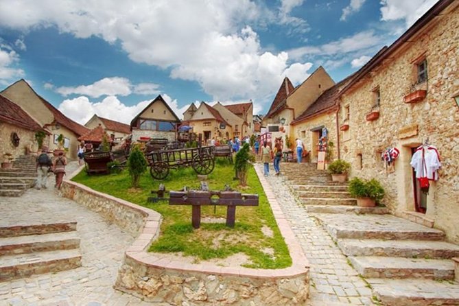 4 Days Private Tour in Transylvania Brasov Sighisoara Sibiu - Day 1: Peleș Castle, Bran Castle, and Brașov’s old center
