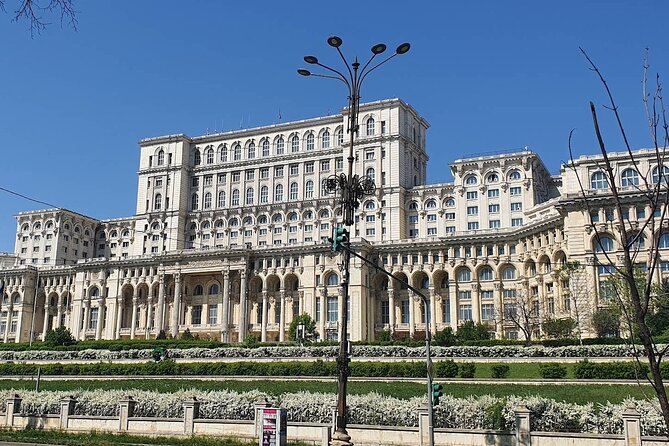 5h Bucharest City Tour by Car/Minivan – Small Group max 7 people - Ferentari and Carol Park: A City With Contrasts, Not Just Icons