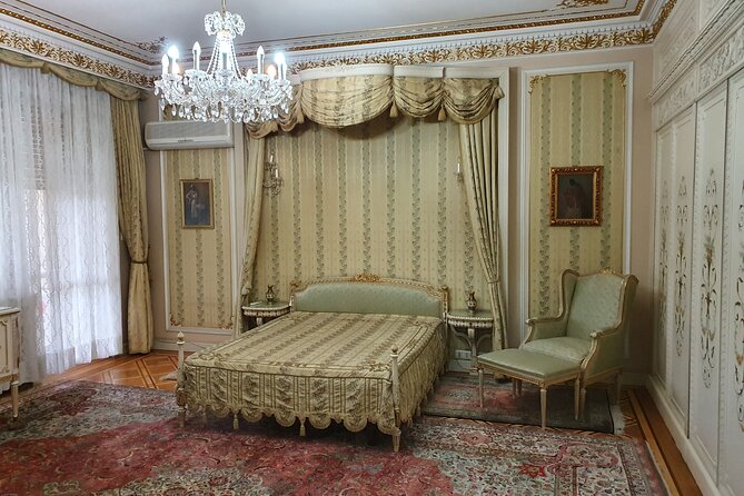 6h Bucharest Communism Private Tour - Ceausescu Mainson - Ceaușescu Mansion: The Private Side of a Public Regime