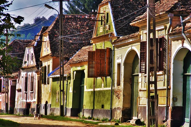 7-Day Private Tour of Transylvania from Bucharest - Brasov Old Town: Towers, Squares, and Checking Crowds
