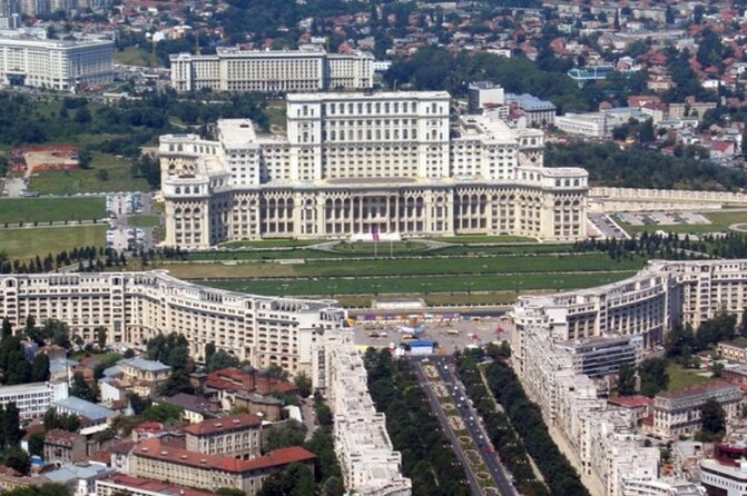 8h Bucharest full-day Tour, Parliament and Top Attraction, Privat - Ceaușescu Mansion: luxury used as a political message