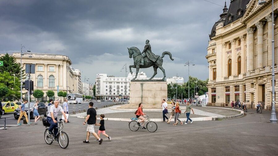 A Day Like a Local: Flavours of Bucharest - Food market visit: tastings that feel like shopping with locals