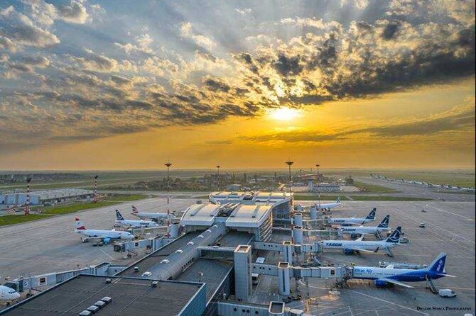 Airport Transfer -One way Bucharest Otopeni Henri Coandă Airport - Timing: how this transfer handles delays and early flights