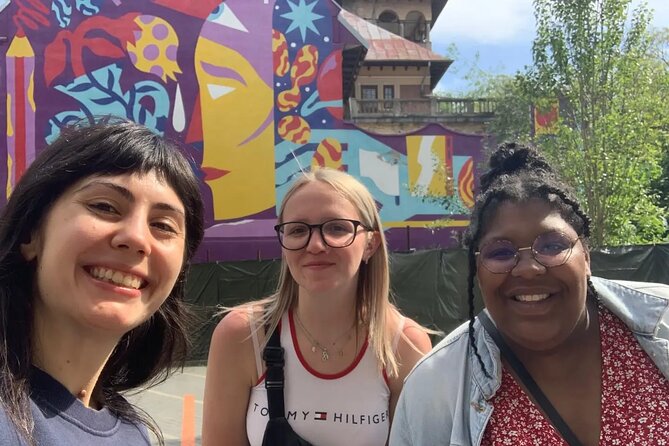 Alternative Bucharest: 2.5-3 Hours Walking tour (Small groups) - A funny selfie mural: Bram Stoker and Dracula masonic painting