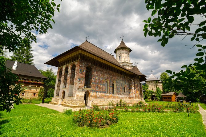 Best of Romania in 10 Days - Day 7: Viscri Fortified Church, Prince Charles, and Brasov’s Old Streets