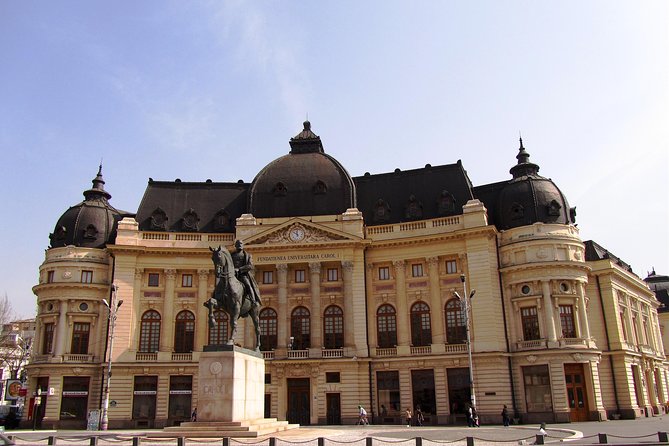 Bicycle Sightseeing in Bucharest - Communist-era architecture plus the Pița Revoluției memorial