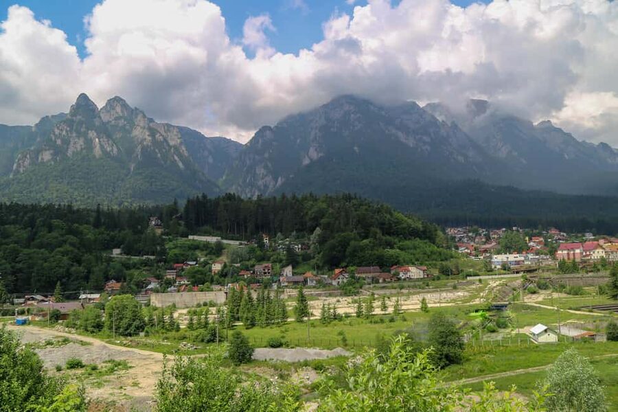 Brașov: Bran, Râșnov, and Peleș Castles Tour with Guide - Should you book this Brașov castles day trip?