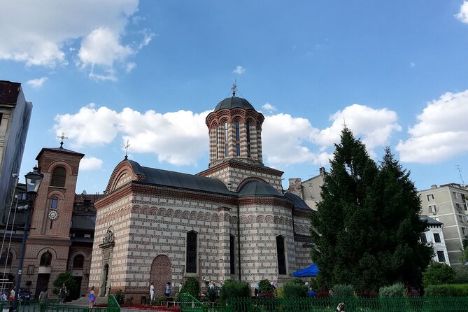 Bucharest 3-hours Walking Tour (Small Groups) - French influence, real street-level proof