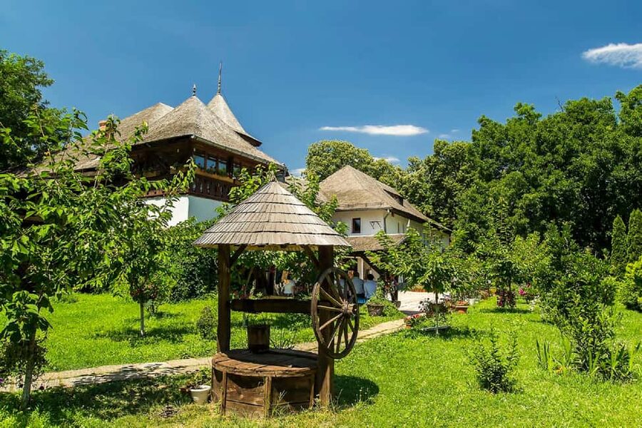 Bucharest : Ceaușescu Mansion , Parliament & Village Museum - Dimitrie Gusti National Village Museum: how Romania lived before the big cities