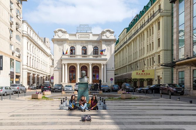 Bucharest Chronicles - Beer and local bites at Hanu’ Berarilor Casa Oprea Soare