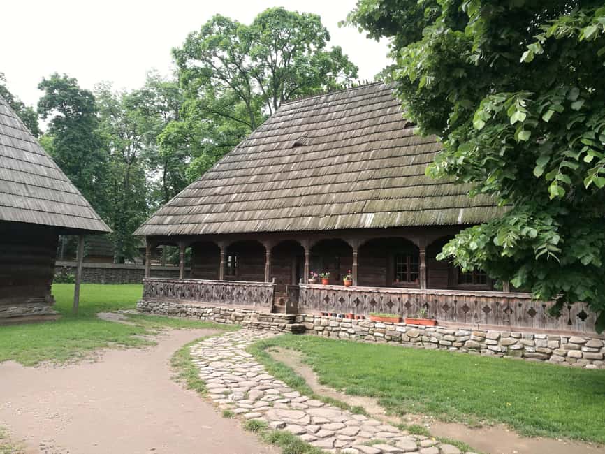 Bucharest city tour: Village Museum visit & Panormaic tour - Who This Tour Suits Best (And Who Might Want Something Else)