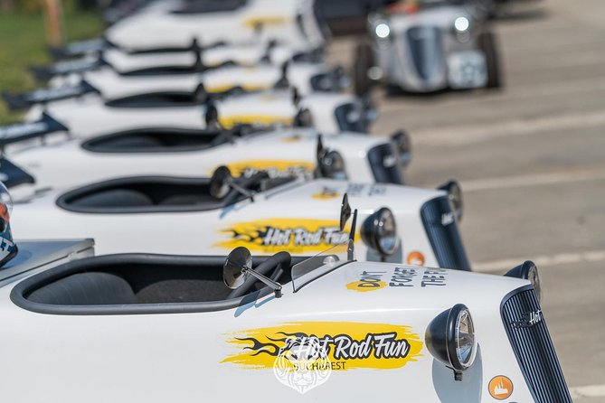 Bucharest: CityTour in one of a kind mini hot rod - Photos and videos: the part that makes it feel like an event