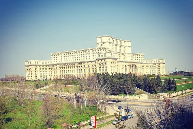 Bucharest Communist Bike Tour - Stop 4: Palatul Bragadiru for old-versus-new contrasts