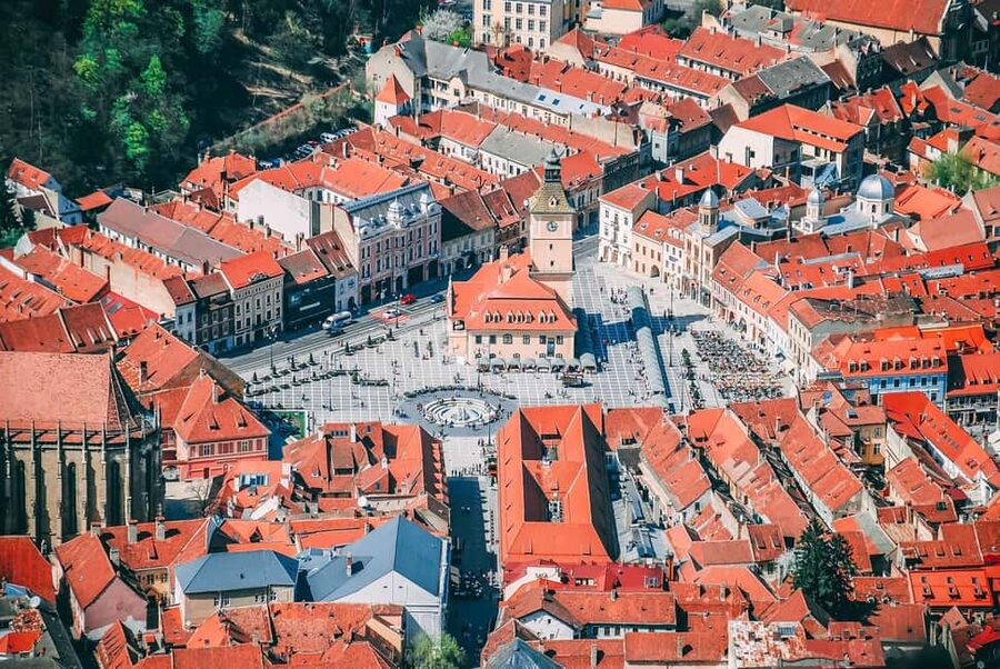 Bucharest : Dracula Castle, Peleș Castle & Brașov Day Trip - What to bring: small items that keep the day stress-free