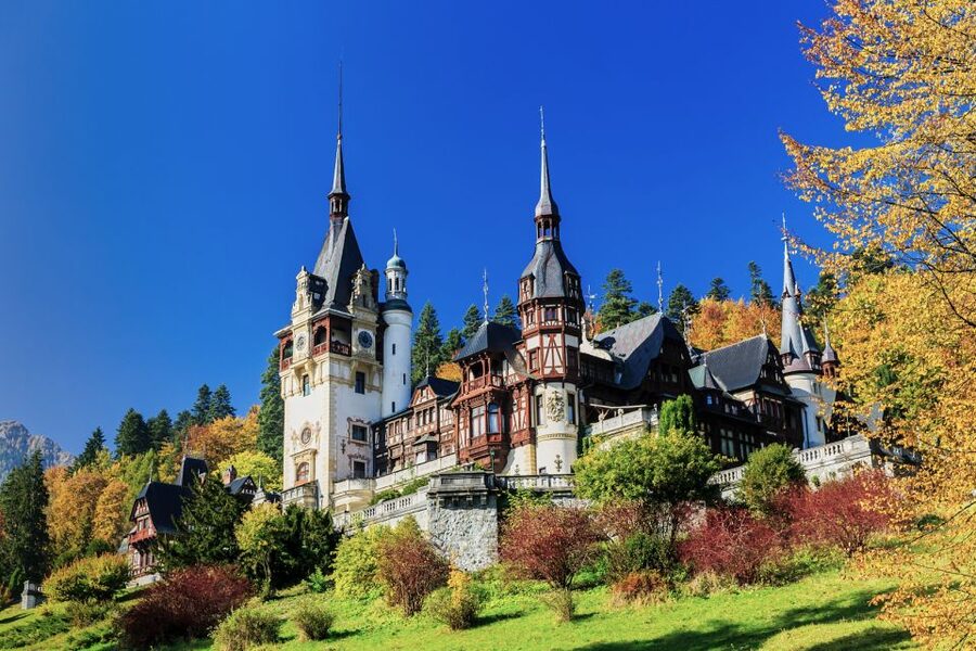 Bucharest: Dracula Castle, Peles Castle & Brasov Old Town - Audio guides and what you should bring for comfort