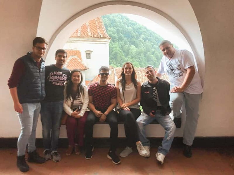 Bucharest: Dracula's Castle, Peleș Castle & Brașov Day Trip - How much time you really get: the honest pace check