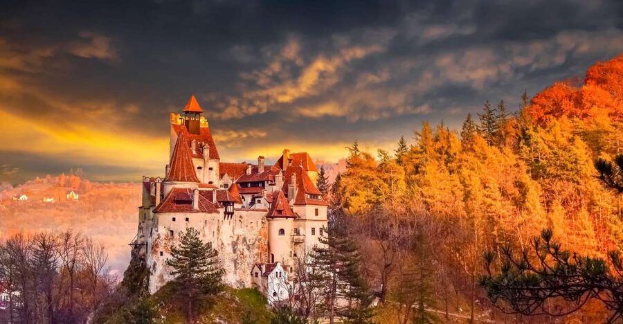 Bucharest: Dracula’s Castle, Peles Castle & Brasov Day Trip - Bran Castle: Dracula’s Castle Meets the Real World of Crowds