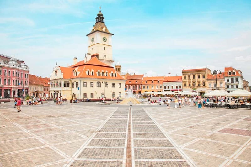 Bucharest: Dracula's Castle, Peleș Castle & Brașov Day Trip - Sinaia and photo breaks: making the ride feel less like a commute