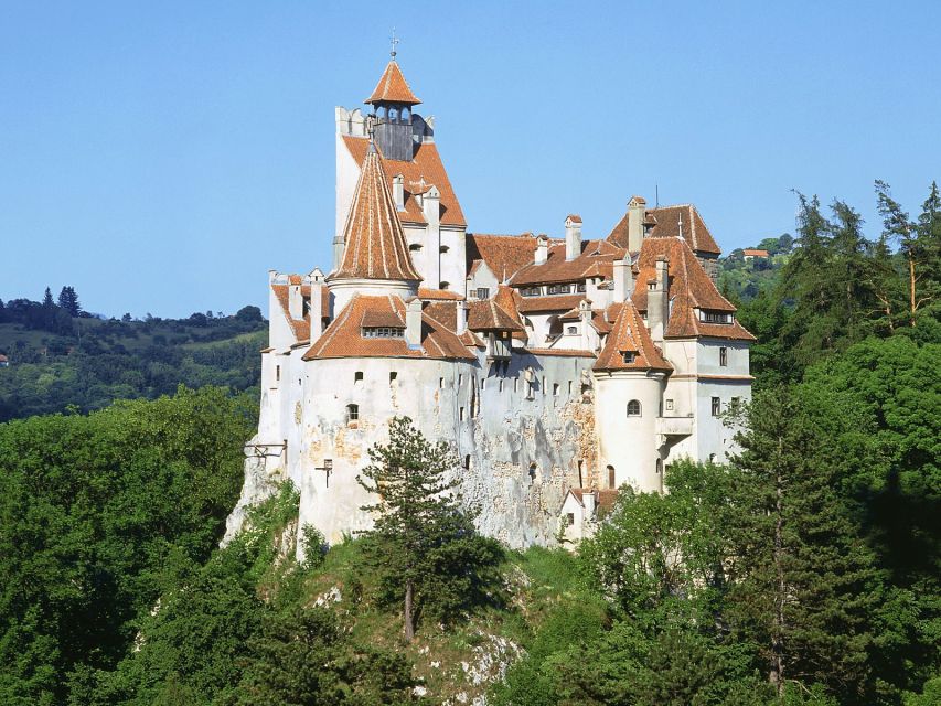 Bucharest: Dracula's Castle, Peles Castle, & Brasov Old Town - Why Peleș, Bran, and Brasov feel like one connected story