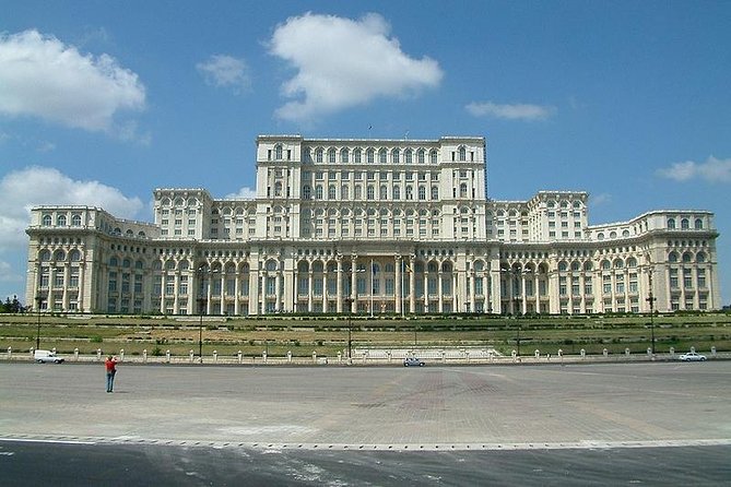 Bucharest Half a Day Bike Tour - Manastirea Antim: religion as a living thread, not a museum label