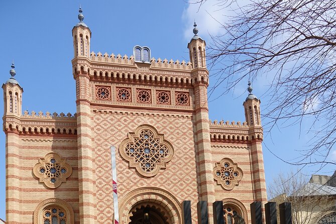 Bucharest Jewish Heritage Private Walking Tour - Starting point near Hanu lui Manuc: quick orientation, then you’re gone