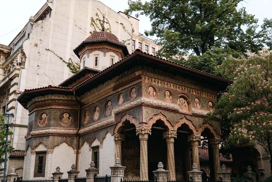 Bucharest: Local Food and History Tour - Who this tour is best for (and who should skip it)