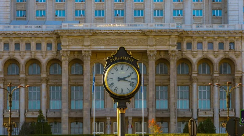 Bucharest: Old Town & Historical Landmark Guided Tour - Stavropoleos Monastery: slow down inside the city noise