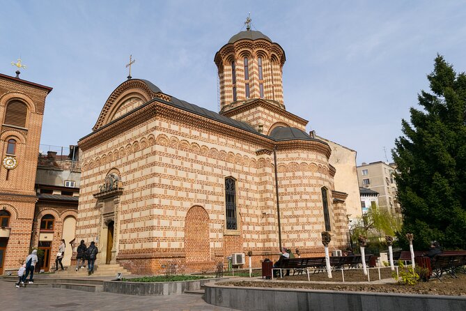 Bucharest Old Town Treasure Hunt: Walking Tour & Game - What I think is best about a self-guided setup here