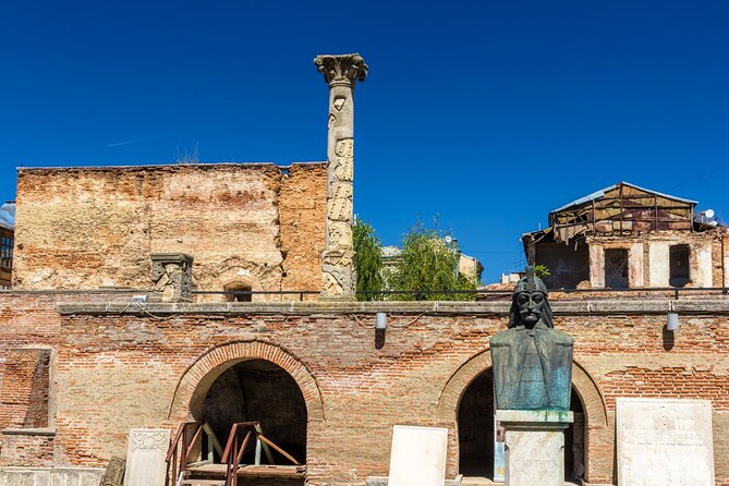Bucharest one day tour with Parliament Palace and Village Museum - Squares and monuments: reading Bucharest’s political timeline