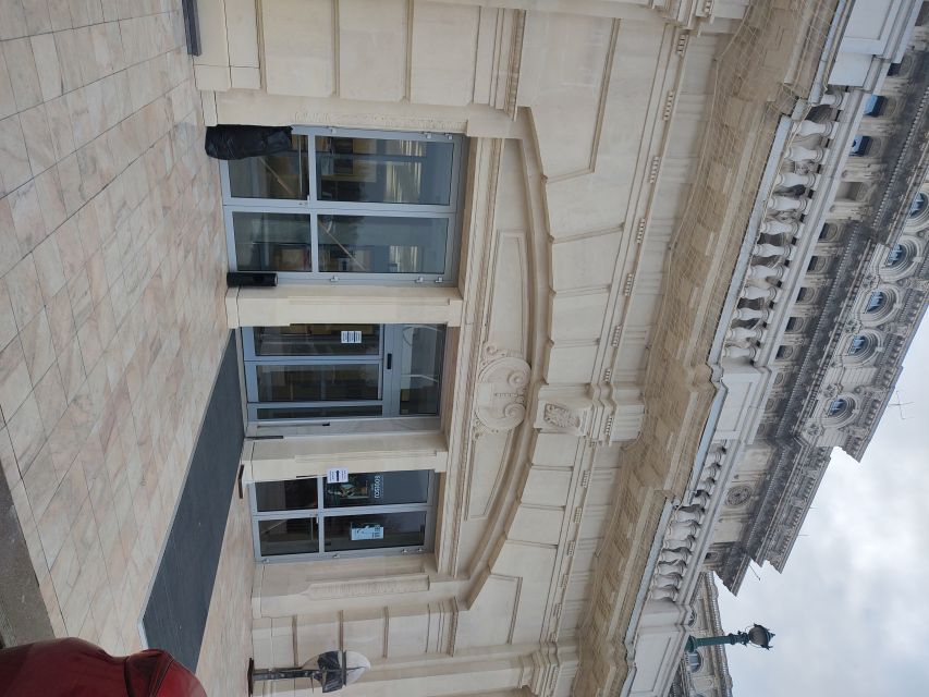 Bucharest: Palace of Parliament Tickets and Guided Tour - Guides can make or break it: what to look for in the tour style