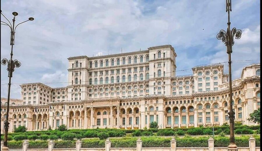 Bucharest Panoramic City Tour & Street Food - Four hours that actually feel like Bucharest