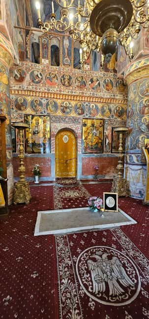 Bucharest Parliament,Village Museum,Dracula's Tomb,Mogosoaia - Who should book this tour, and who might skip it