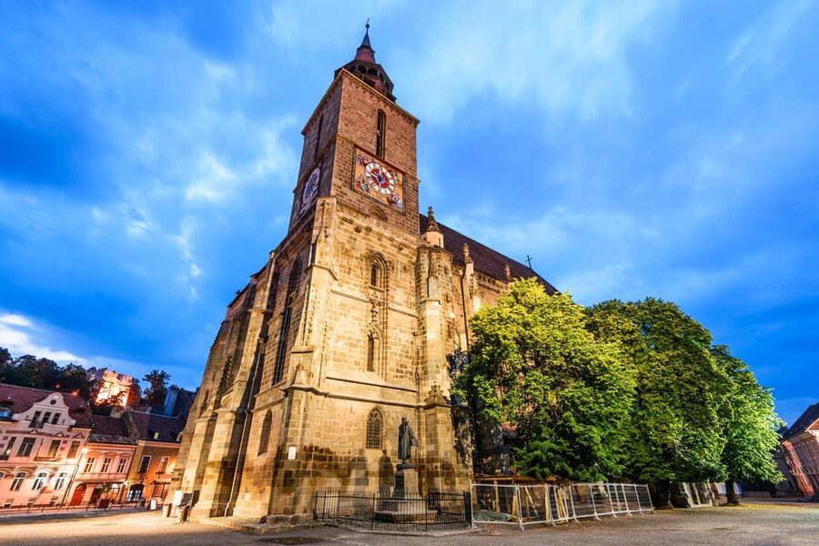 Bucharest: Peles Castle, Bran Castle, & Brasov Full-Day Tour - Comfort and smart packing for a 12-hour castle day