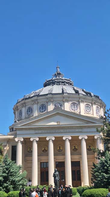 Bucharest Photo Walk - Instagram&Cinematic Spots in 3 hours - Why this 150-minute photo walk is better than aimless scrolling