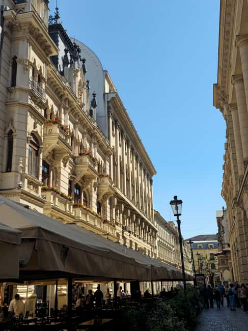 Bucharest Photo Walk - Instagram&Cinematic Spots in 3 hours - CEC Palace: a quick, focused photo break that sharpens your framing