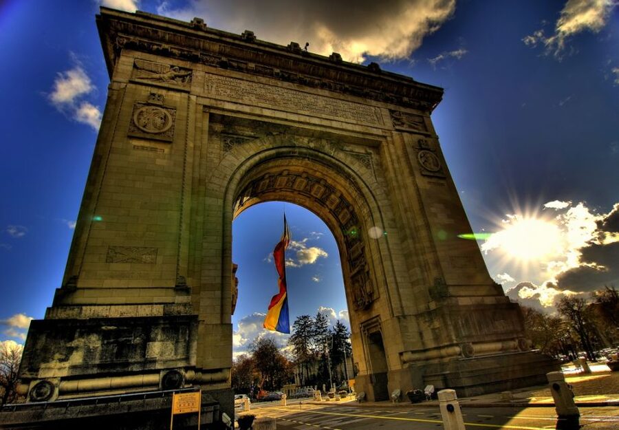 Bucharest: Private City Tour Guided Experience - Key things you’ll notice on this tour