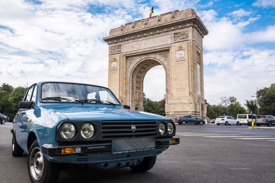 Bucharest: Private Communist Tour in a Romanian Vintage Car - Your first big moment: Revolution Square and the story it sets