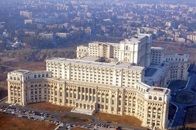 Bucharest Private Tour, Parliament Palace, Ceausescu House Visit - Second stop: Ceaușescu’s Mansion, the Spring Palace, and family life behind the curtain