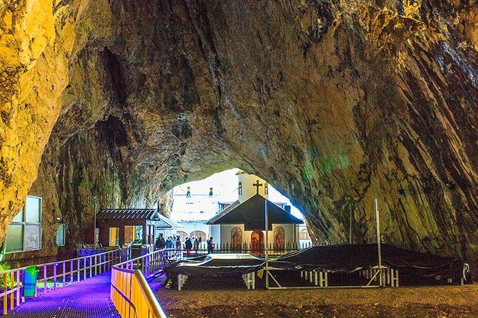 Bucharest Private Tour to Peles Castle & Biggest Salt Mine in Eu - The guide factor: why Radu-style service makes a big difference
