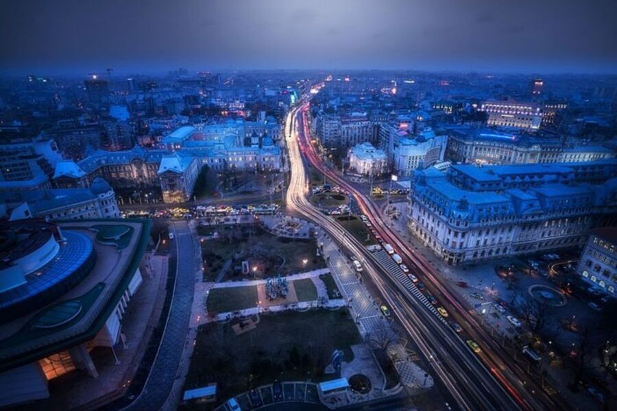 Bucharest: Private Walking Tour With A Guide (Private Tour) - Meeting your guide: pickup, timing, and where the tour begins