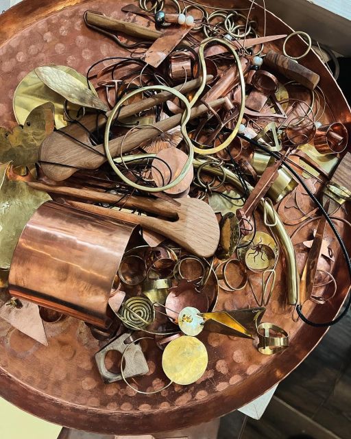 Bucharest: Real Roma Community - Crafting Workshop - Practical tips to make your experience smoother