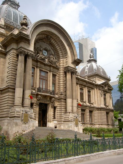 Bucharest Sightseeing Tour - Old Town on two speeds: guided walking plus break time
