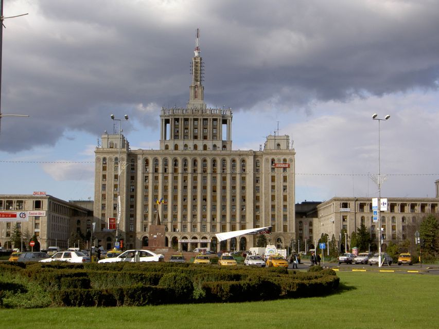 Bucharest Sightseeing Tour - Piata Presei Libere: the meetup that makes navigation simple